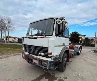 Autocarro Iveco 190 36 SCARRABILE