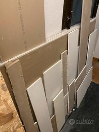 Fogli interi cartongesso con viti e guide