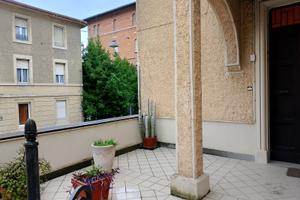 Adriatico pianeggiante app.to con ampio giardino