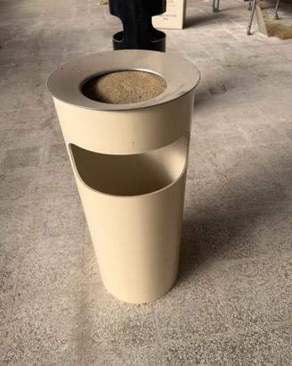 Portaombrelli -portacenere Kartell