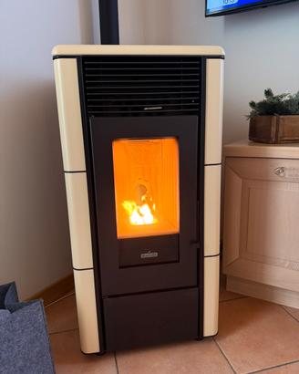 Stufa a pellet Ravelli