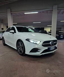 Mercedes A180 Premium AMG BlackNight UNICA