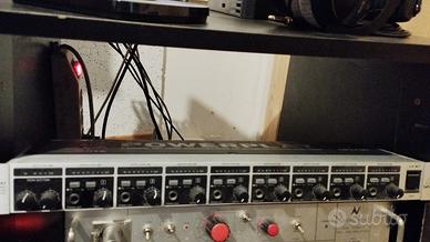 BEHRINGER HA8000 AMP CUFFIE