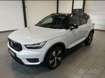 Volvo XC40 Recharge Plug-in Hybrid R-Design 211CV