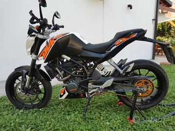 KTM DUKE 125