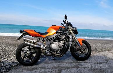 MV Augusta brutale 910S