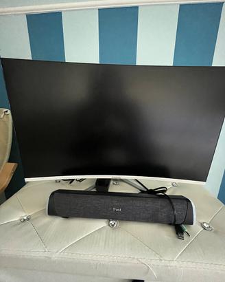 Monitor e cassa audio