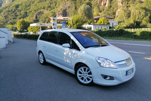 Opel Zafira, 7 posti
