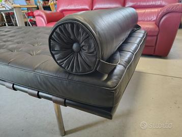 Daybed design Barcellona vera pelle