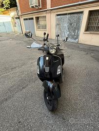 Vespa GTS 300 Super
