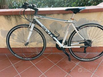 Bici ibrida 28 Sovrano
