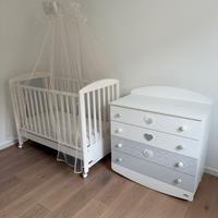 Lettino e comò Lovely Foppapedretti con accessori