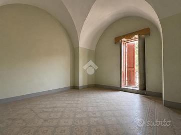 CASA SEMINDIPENDENTE A MESAGNE