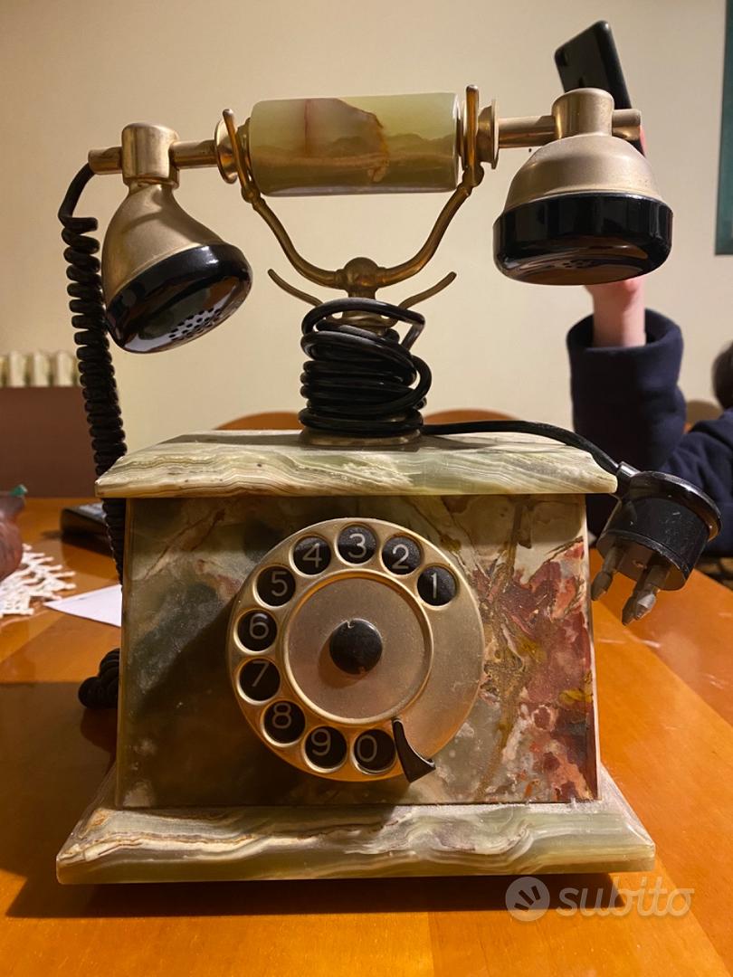 Telefono di casa vintage in ottone e ghisa 1970 Elettrodomestici In