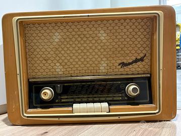 Radio d’epoca anni 50, CGE modello 4577