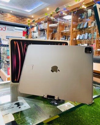 iPad Pro 12.9 6gene M2 128GB Wifi usato