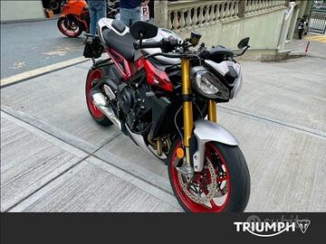 TRIUMPH Street Triple 765 RX