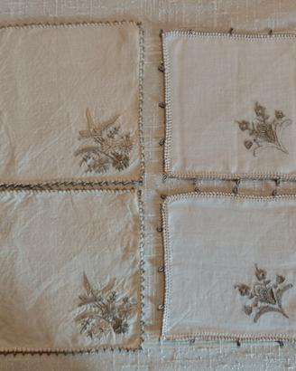 4 Centrini Vintage Lino Ricamati a Mano/ 2 Coppie 
