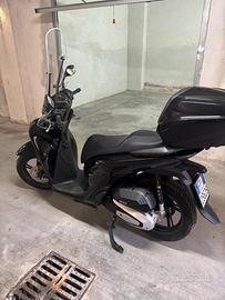 Scooter sh 150 2025