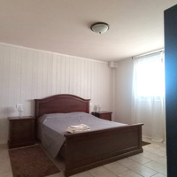 Locale a giorno con camera bagno giardino