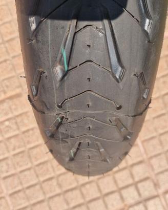 Gomma moto nuova 120/70 ZR17  michelin road 5