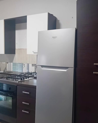 CUCINA CON FRIGO PARI AL NUOVO