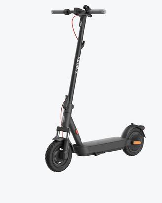 Monopattino + casco+garanzia+kit protezione caduta