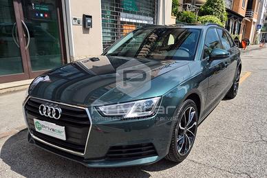 AUDI A4 Avant 30 TDI S tronic
