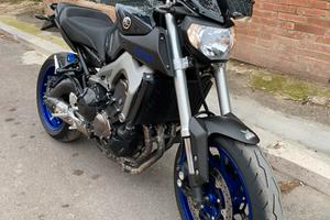YAMAHA MT09