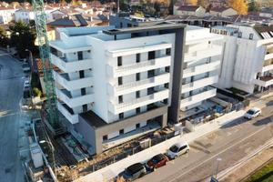 Appartamento bicamere biservizi con giardino