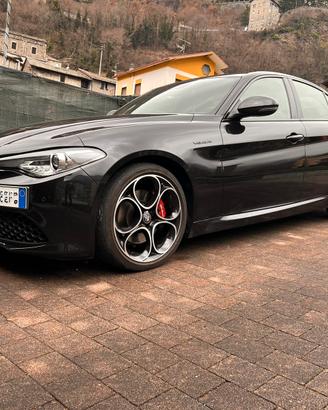 Alfa Romeo Giulia Q4 2.2 diesel 210cv Veloce