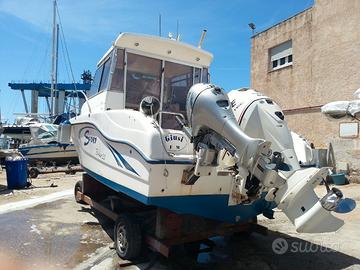 Saver 22 Cabin Fisher F. B.