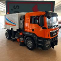 Camion pulizia strade bruder
