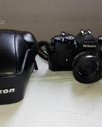 Nikon FM Black più accessori