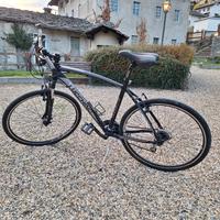 bici trekking Uomo 28"  ammortizzata 21 velocita