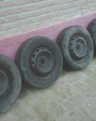 GOMME e CERCHI Fiat PUNTO 165 65 14  BILANCIATE