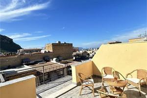 Via Città di Palermo - Attico arredato.