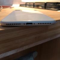 IPhone 8 Plus bianco/argento