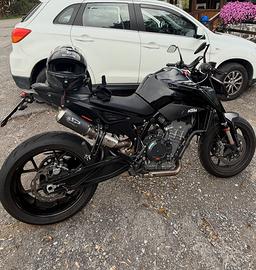 Ktm duke 890