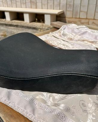 Sella monoposto HARLEY 883 originale