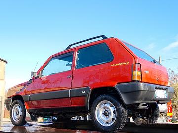 FIAT PANDA 4x4 TREKKING 