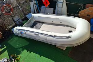 gommone con motore 6cv nuovi