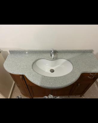 Mobile da bagno con lavabo