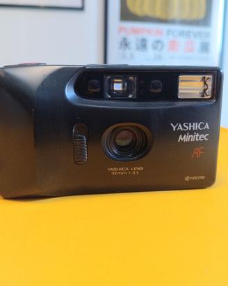 Yashica Minitec AF fotocamera pellicola 35mm analo