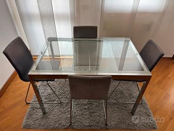 Tavolo in vetro + 4 sedie