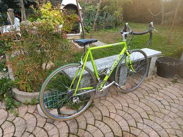 Bici da corsa Kastle K9