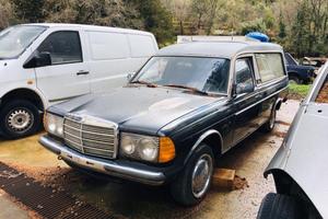 Mercedes 230 E Automatik Carro Funebre storico