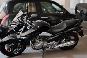 moto Suzuki Inazuma 250