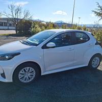 Toyota "Yaris" 1.5 Hybrid Active 2025