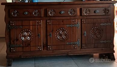 Noce massiccio, mobili originali tirolesi